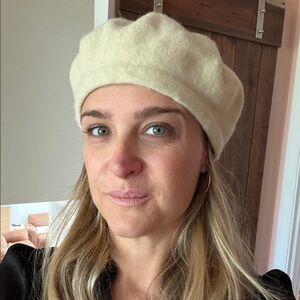 Classic Cream Wool Beret for Women